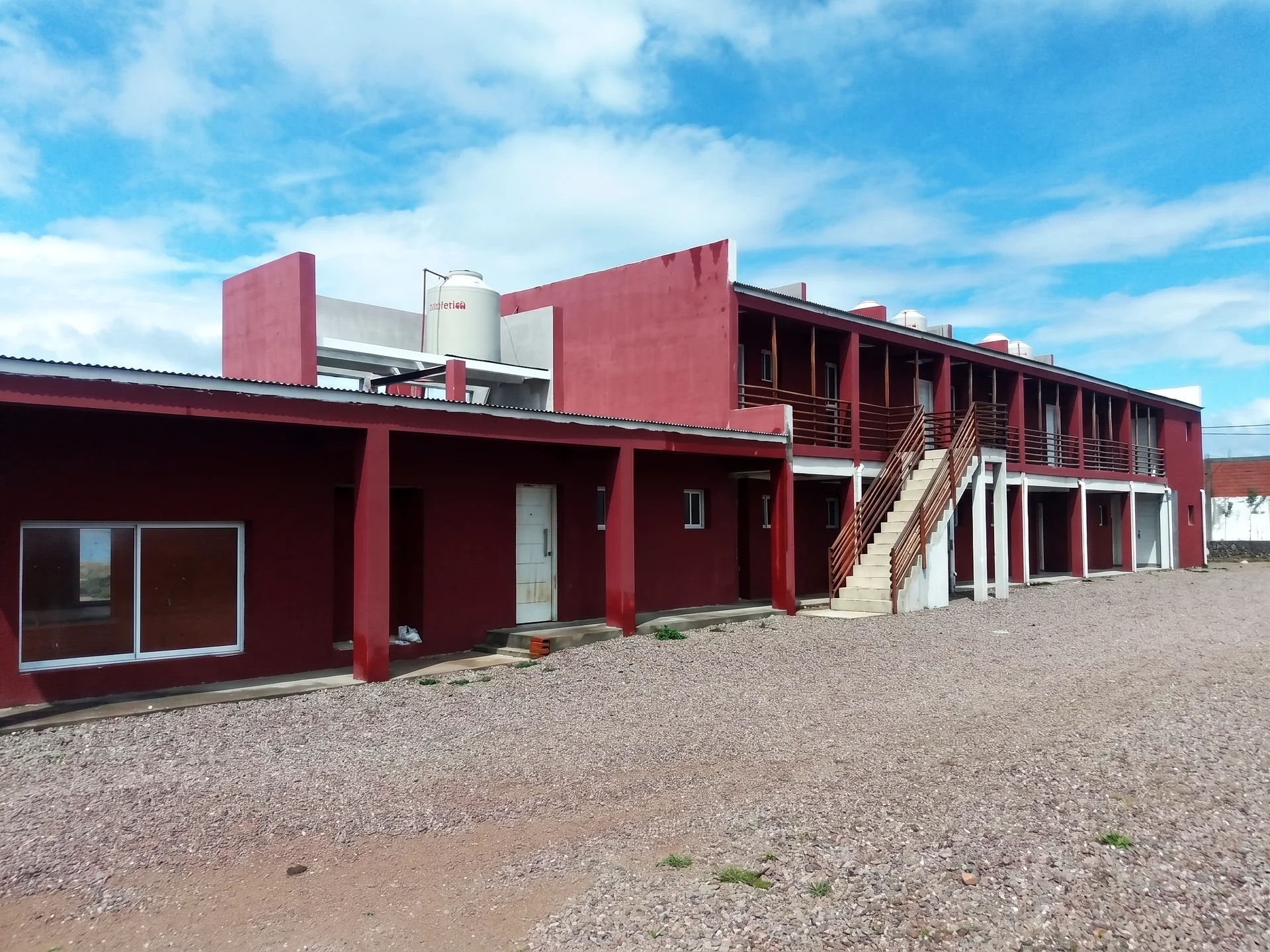 Contrafrente del Apart Hotel