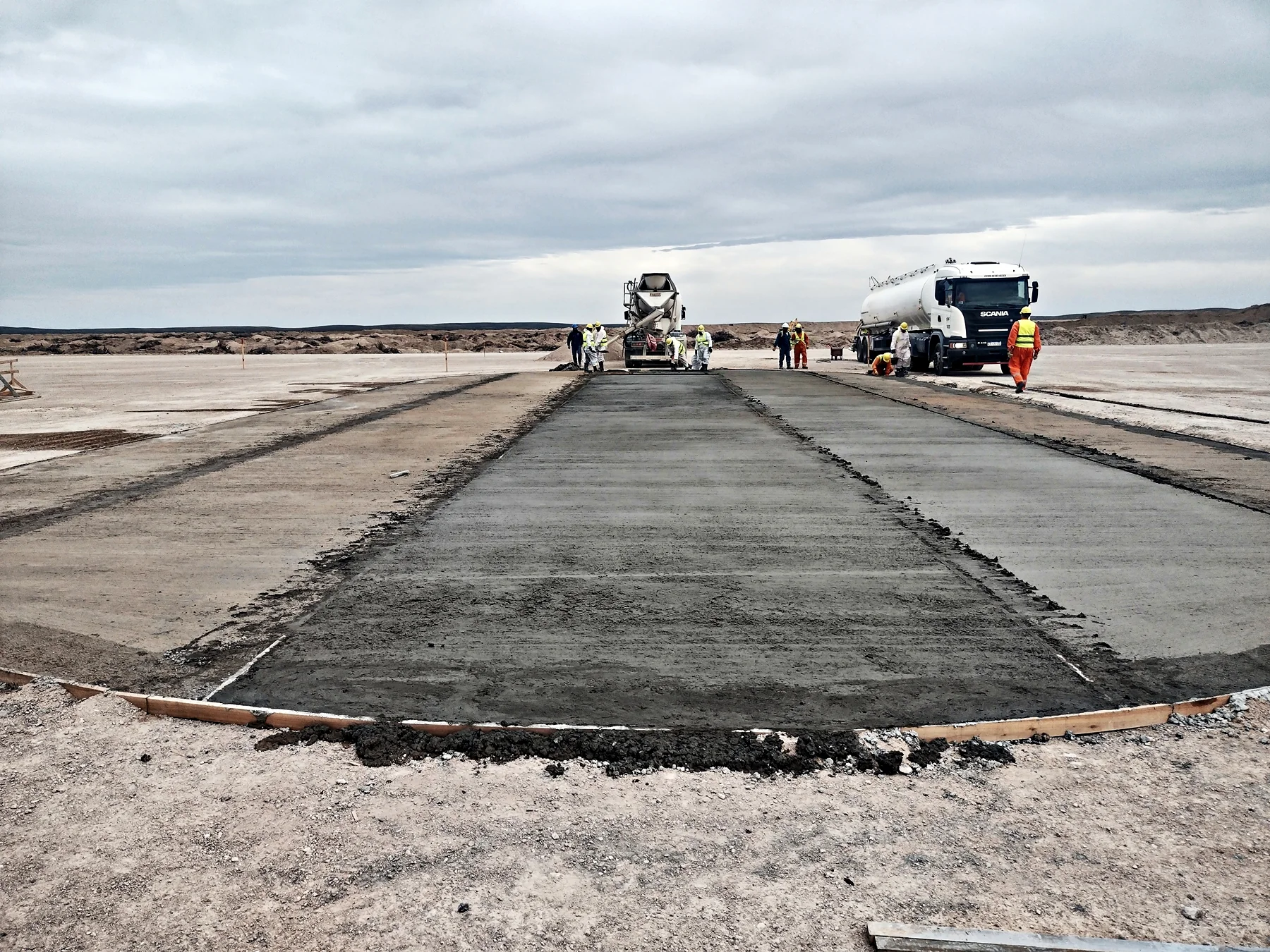 Ejecución de platea para cisterna de agua